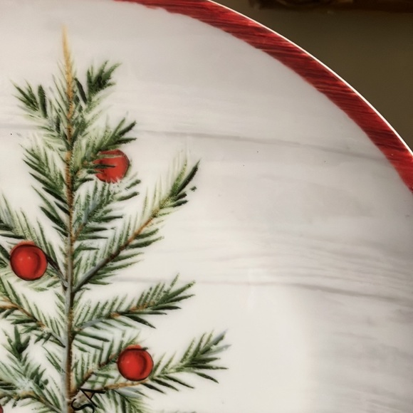 NWT MIKASA 9 inch Countryside Christmas Tree Portrait Plate - Picture 6 of 7